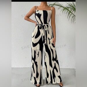 SHEIN LUNE Women's Pattern Printed Spaghetti Strap Jumpsuit